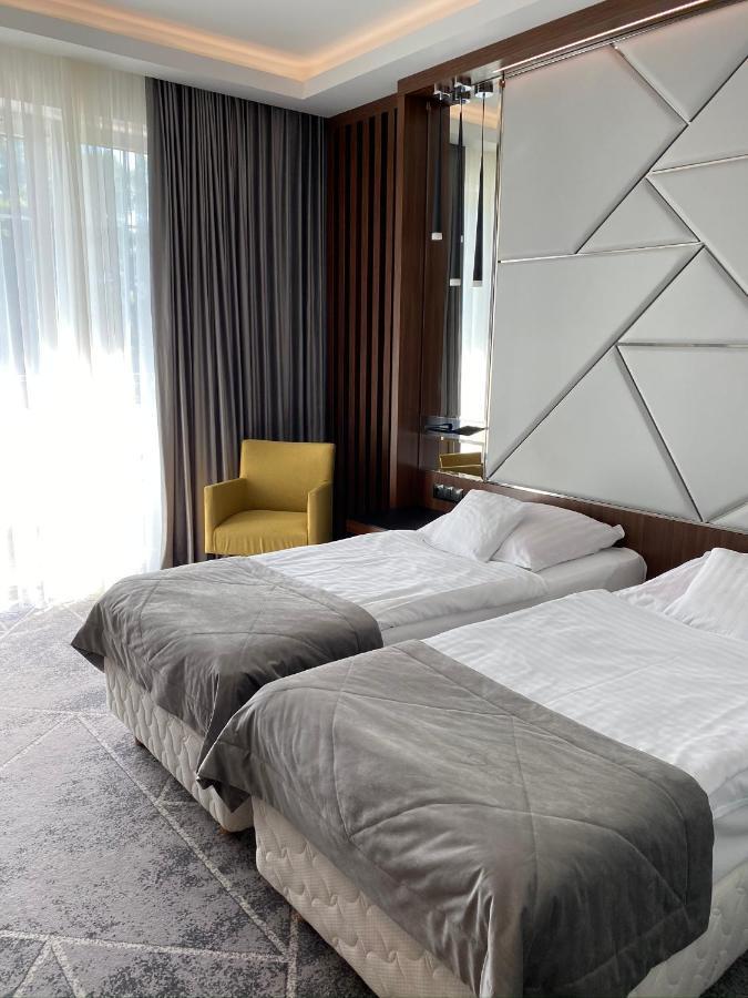 Hotel Falko Rumia Exteriör bild