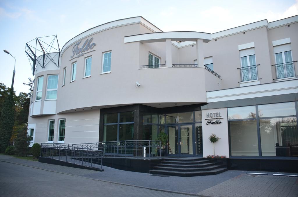 Hotel Falko Rumia Exteriör bild